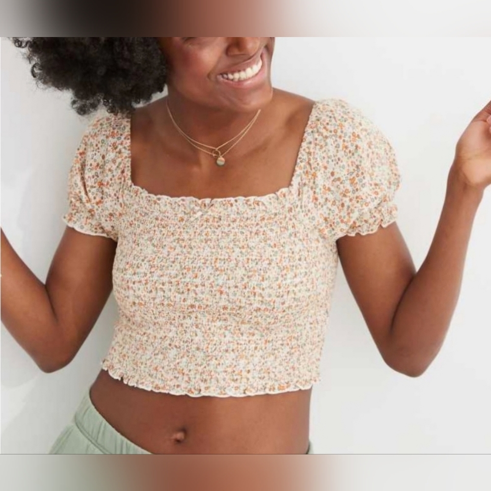 Aerie Floral Smocked Crop Top with Puff Sleeves in Cream Size: Extra Small